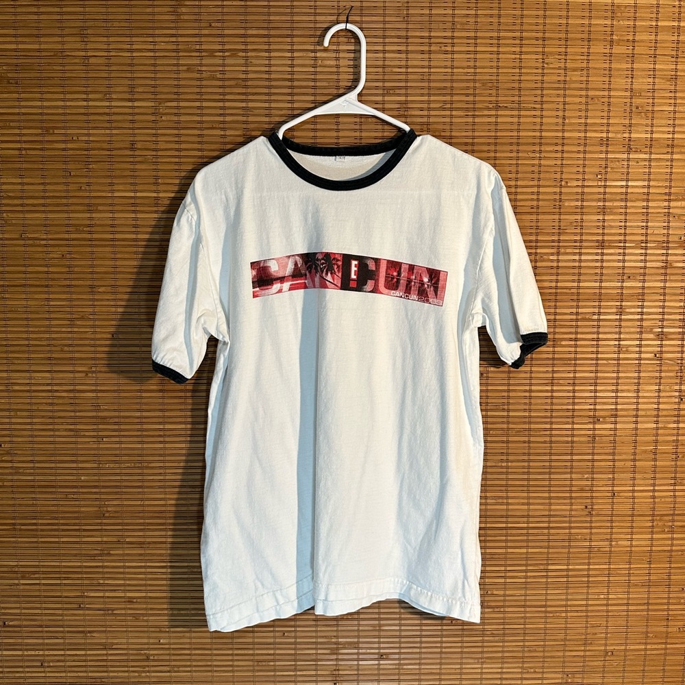 Vintage ‘Cancun 2003’ Short Sleeve T-Shirt